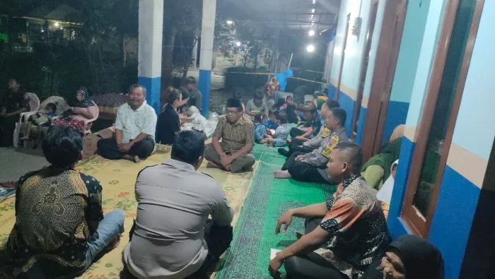 Kepolisian Boyolali Sampaikan Bela Sungkawa di Rumah Duka Korban Meninggal Akibat Penganiayaan